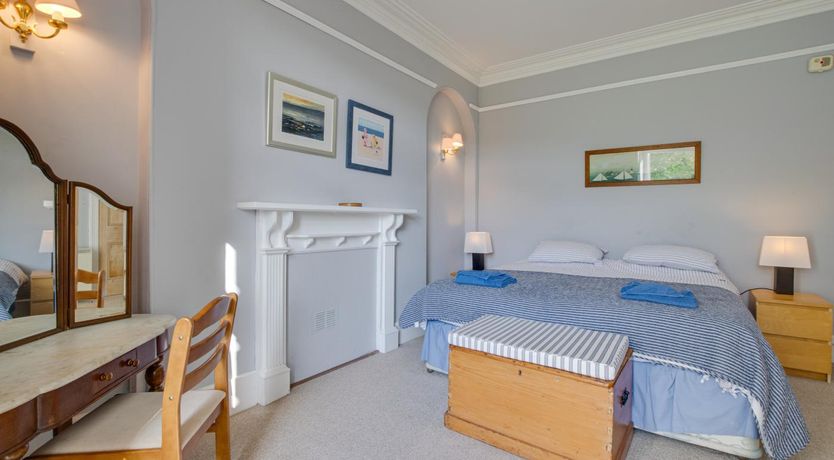 Photo of 3 Bed in St. Levan
