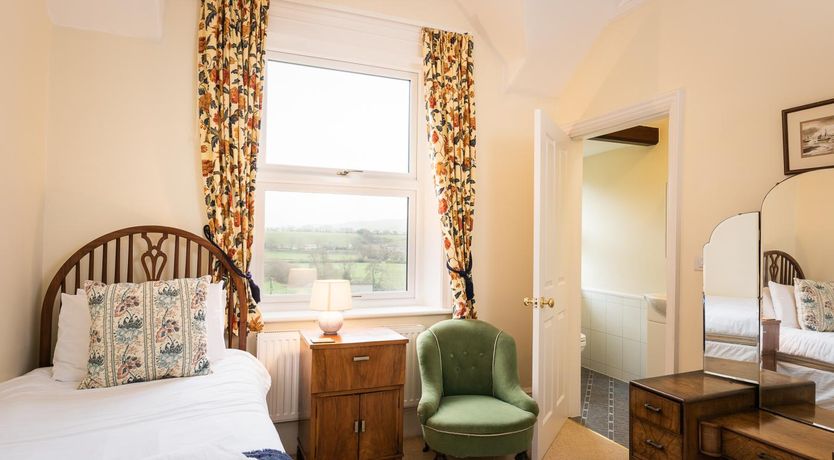 Photo of 7 Bed in Colyton