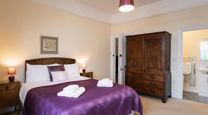 Photo of 7 Bed in Colyton