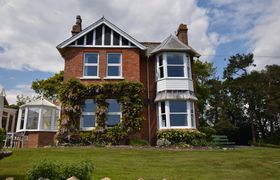 Photo of 7-bed-in-colyton