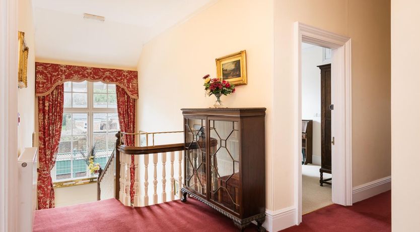Photo of 7 Bed in Colyton