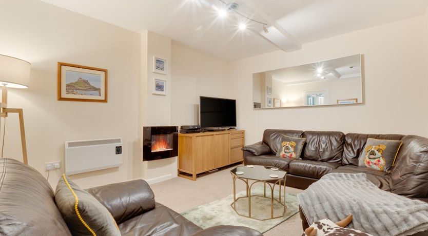 Photo of 2 Bed in Waren Mill