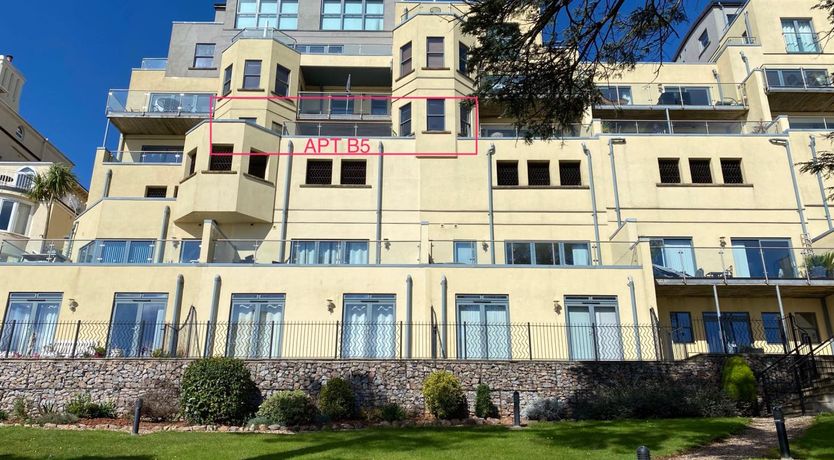 Photo of 2 Bed in Torquay