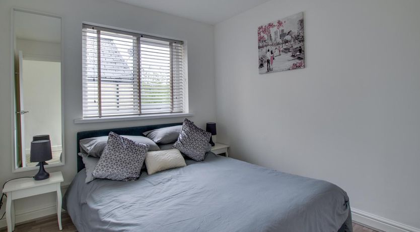 Photo of 3 Bed in Cardiff