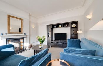 2 Bed in Beer Holiday Home