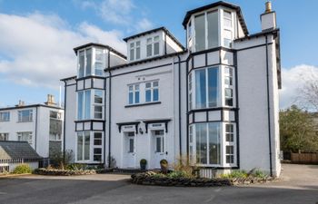 2 Bed in Bowness-on-Windermere Holiday Home