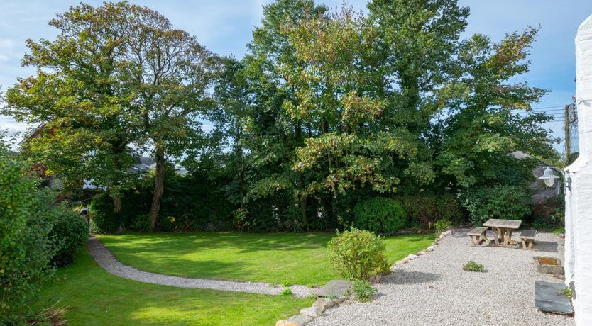 Photo of 4 Bed in St. Issey