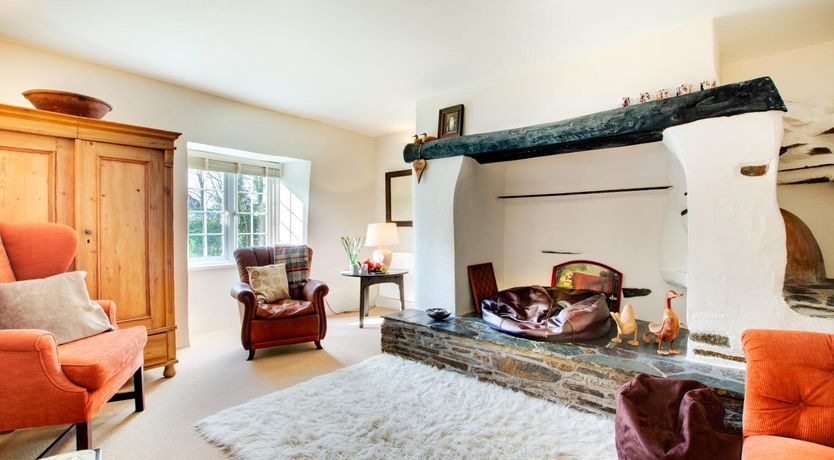 Photo of 4 Bed in St. Issey