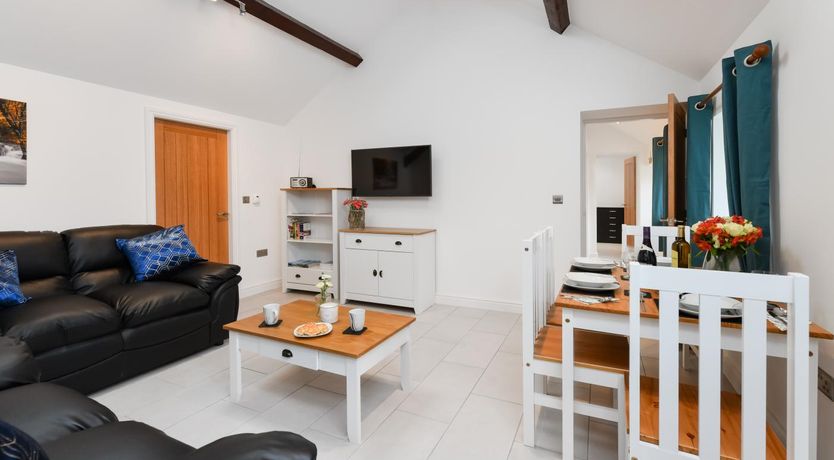 Photo of 2 Bed in Bwlchtocyn