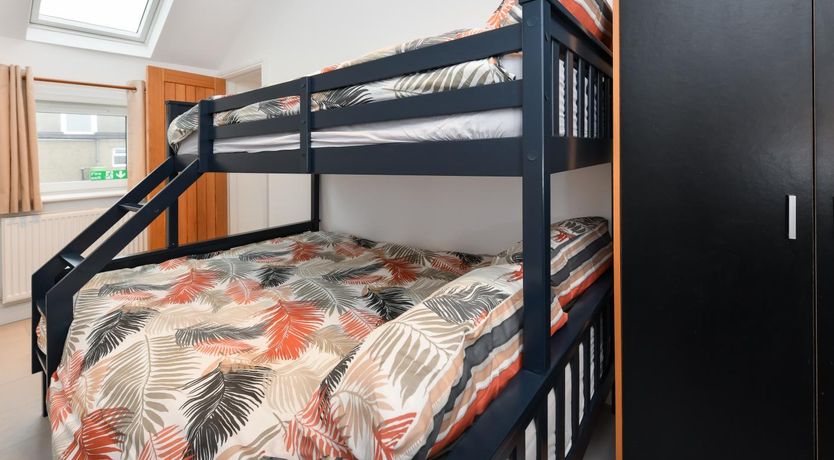 Photo of 2 Bed in Bwlchtocyn