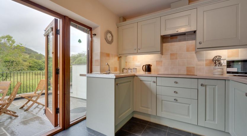 Photo of 4 Bed in Llanarmon Dyffryn Ceiriog