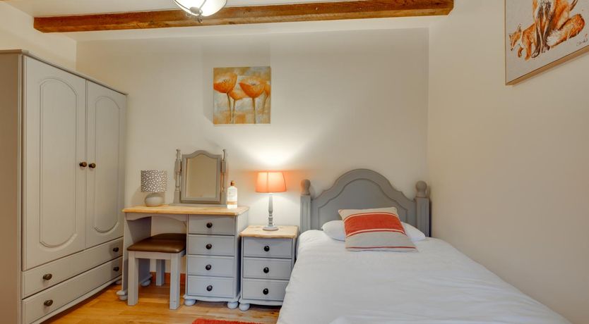 Photo of 4 Bed in Llanarmon Dyffryn Ceiriog
