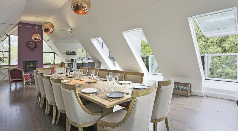 Photo of 6 Bed in Lavenham