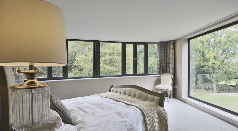 Photo of 6 Bed in Lavenham