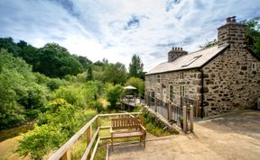 Photo of 3 Bed in Machynlleth