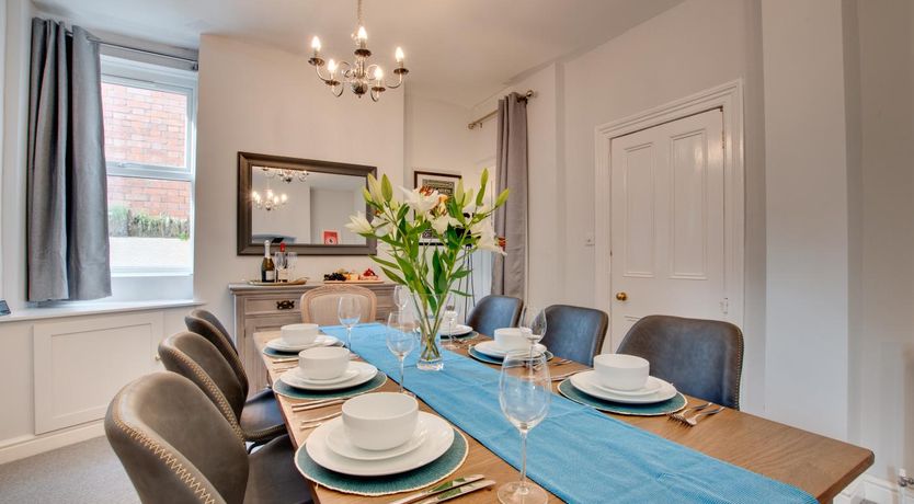 Photo of 4 Bed in Ilfracombe