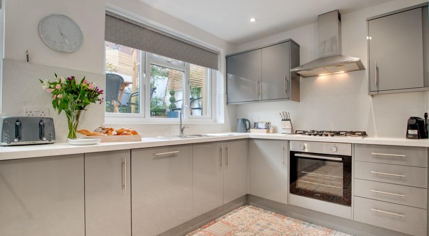 Photo of 4 Bed in Ilfracombe