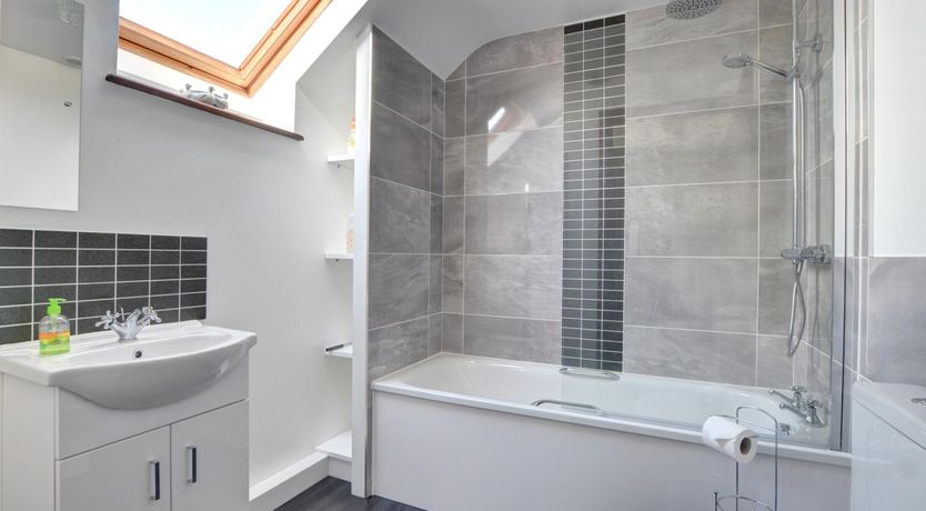 Photo of 2 Bed in Porthcawl