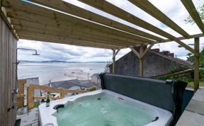 Photo of 4 Bed in Mumbles