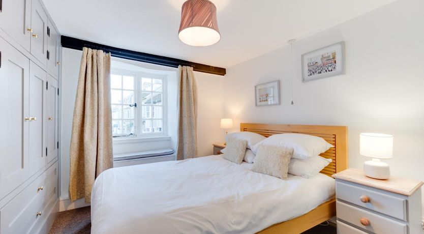 Photo of 4 Bed in Beer