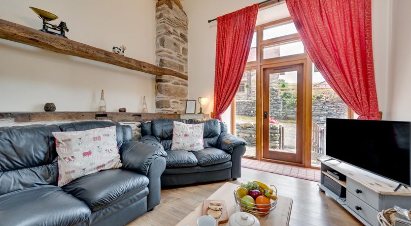 Photo of 4 Bed in Llanarmon Dyffryn Ceiriog