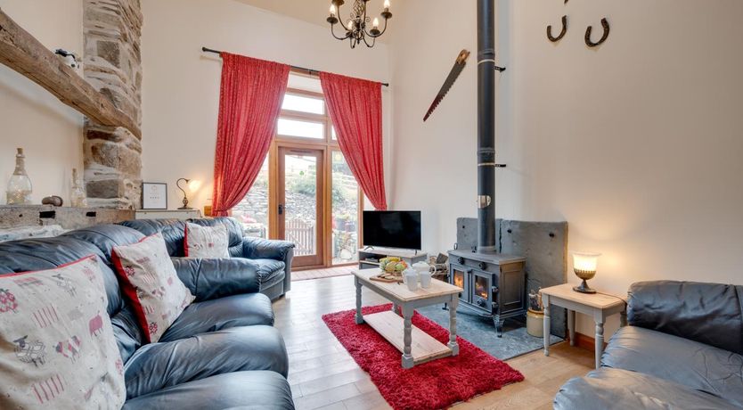 Photo of 4 Bed in Llanarmon Dyffryn Ceiriog