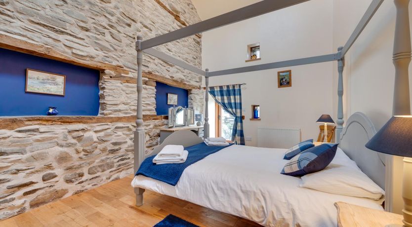 Photo of 4 Bed in Llanarmon Dyffryn Ceiriog