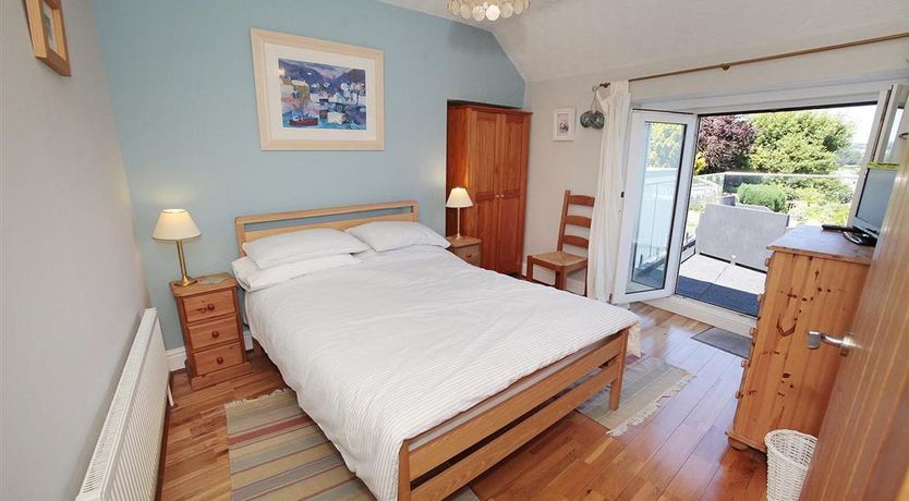 Photo of 2 Bed in Mumbles