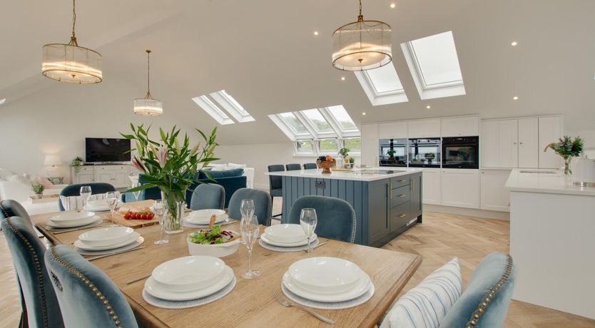 Photo of 4 Bed in Carbis Bay