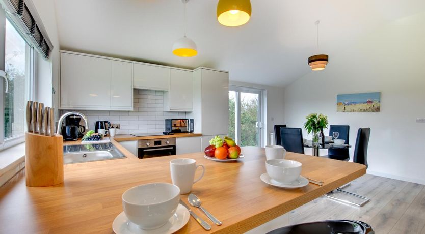 Photo of 2 Bed in St. Eval