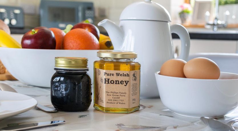 Photo of 3 Bed in Bassaleg