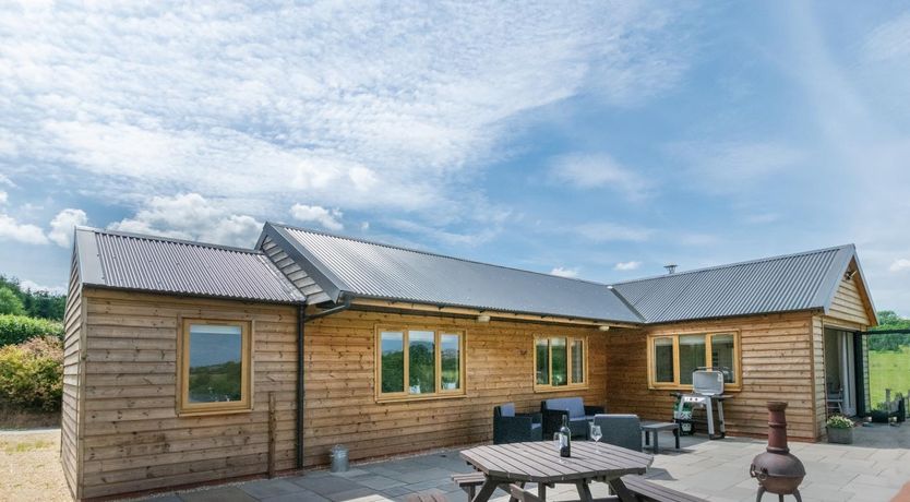 Photo of 3 Bed in Bassaleg