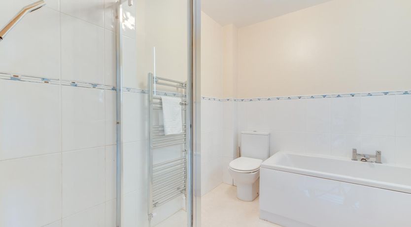 Photo of 2 Bed in Mumbles
