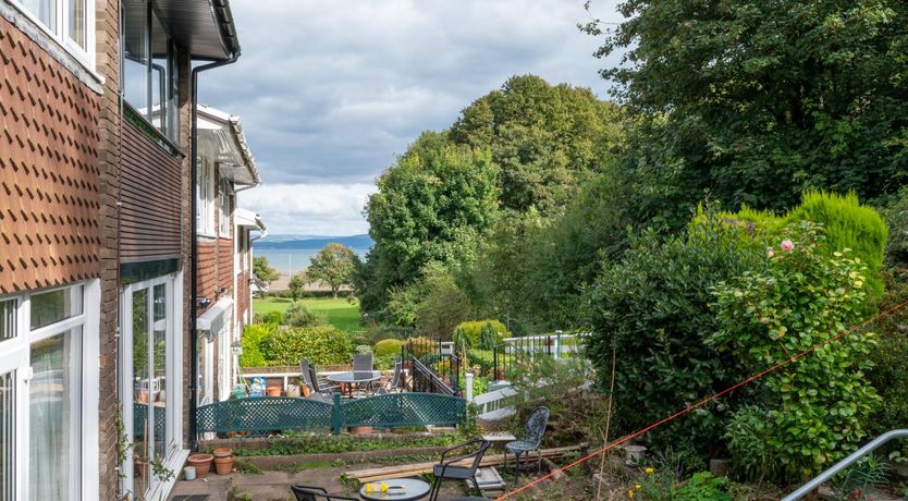 Photo of 2 Bed in Mumbles