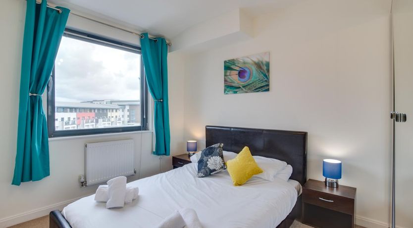 Photo of 4 Bed in Marina