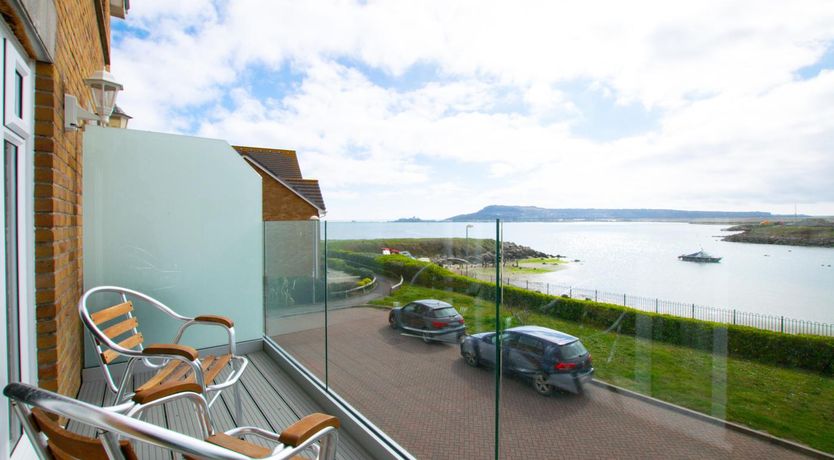 Photo of 3 Bed in Wyke Regis