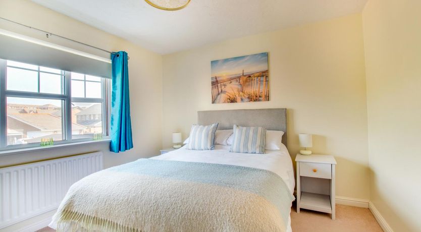 Photo of 3 Bed in Wyke Regis
