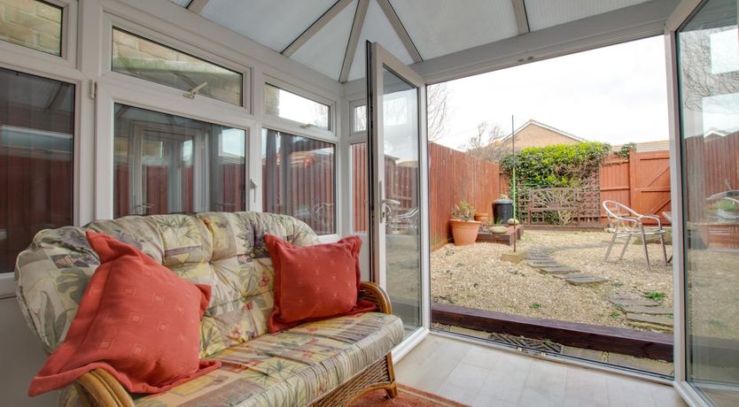 Photo of 3 Bed in Wyke Regis