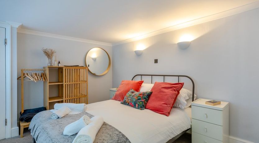Photo of 2 Bed in Beer