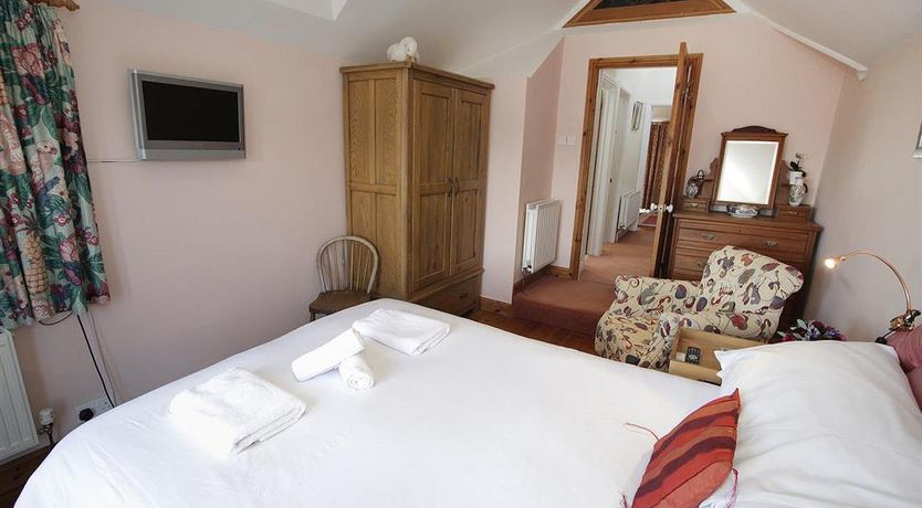 Photo of 2 Bed in Mumbles