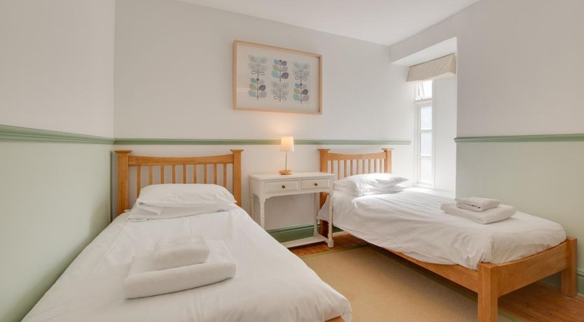 Photo of 3 Bed in Beer