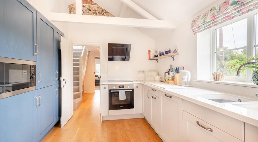 Photo of 2 Bed in Holt