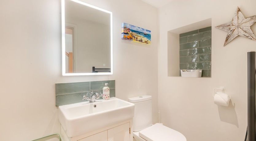 Photo of 2 Bed in Holt