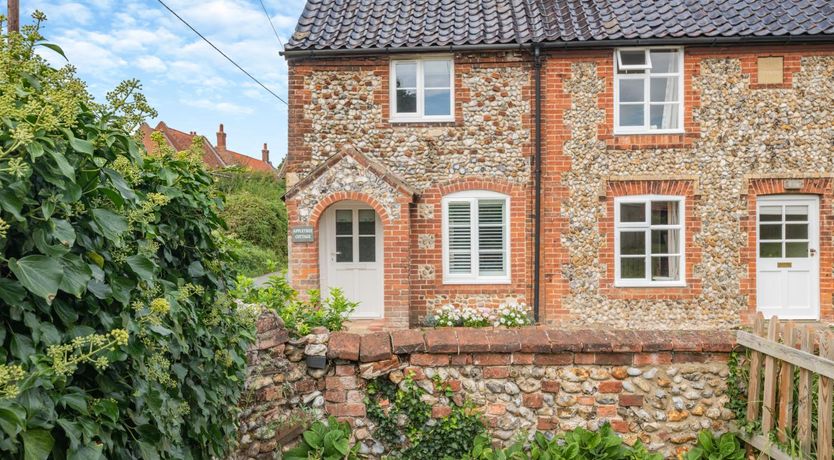 Photo of 2 Bed in Holt