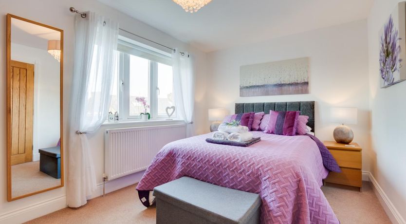 Photo of 4 Bed in North Sunderland