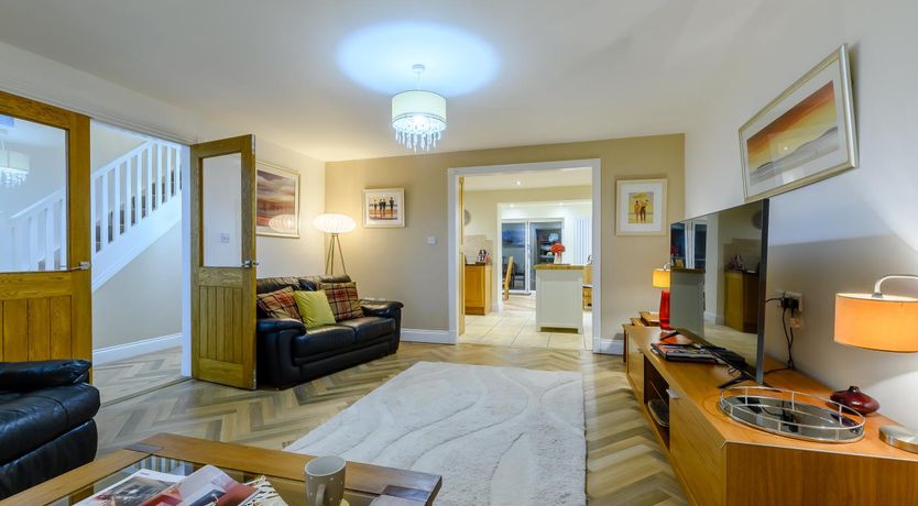 Photo of 4 Bed in North Sunderland