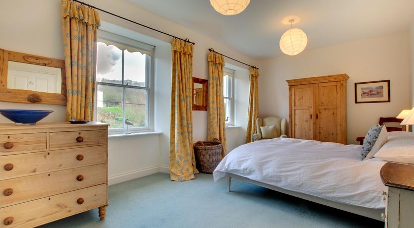 Photo of 3 Bed in St. Levan