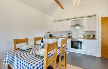 2 Bed in Gower Holiday Home