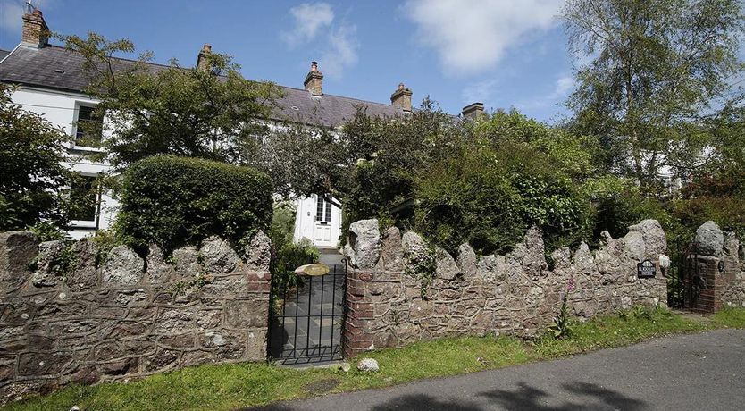 Photo of 2 Bed in Reynoldston