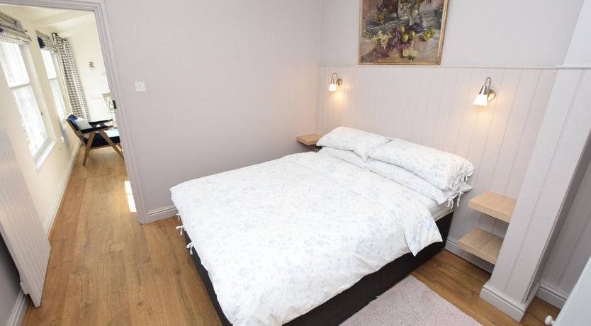 Photo of 1 Bed in Gower